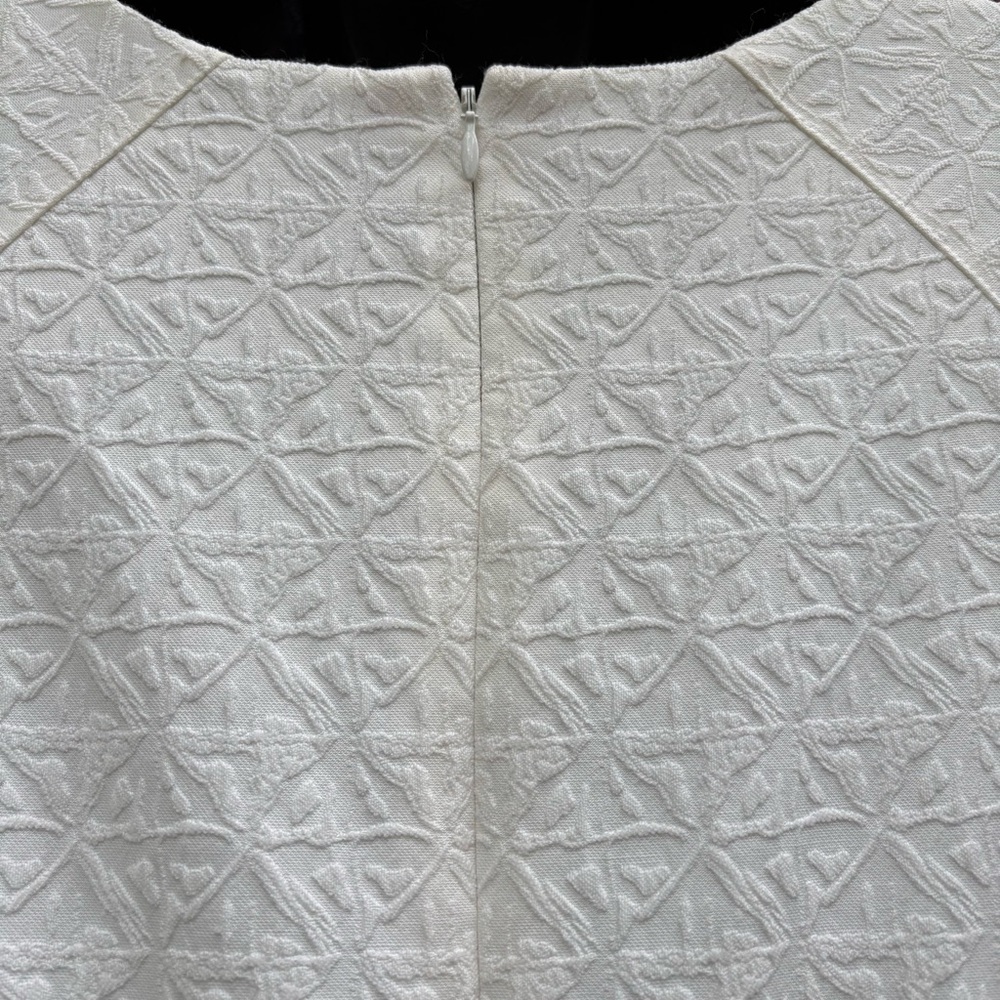Vince Camuto Women’s Sz 8 Fit and Flare Cap Sleeve White Textured Dress - Picture 4 of 9